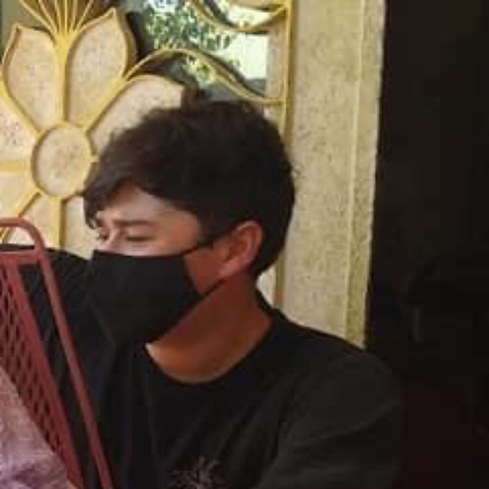 Meet your Posher, Axel